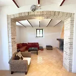 Spoleto Tranquilita Sleeps 16 With Wifi Pool Yoga Gardens And Views Villa