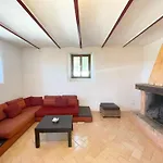 Villa Spoleto Tranquilita Sleeps 16 With Wifi Pool Yoga Gardens And Views