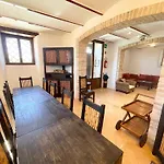 Spoleto Tranquilita Sleeps 16 With Wifi Pool Yoga Gardens And Views Villa Morro