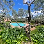 Spoleto Tranquilita Sleeps 16 With Wifi Pool Yoga Gardens And Views * Morro