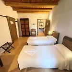 Spoleto Tranquilita Sleeps 16 With Wifi Pool Yoga Gardens And Views