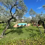 Spoleto Tranquilita Sleeps 16 With Wifi Pool Yoga Gardens And Views *