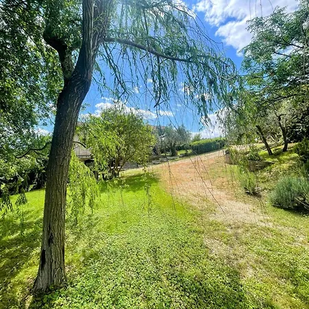 Spoleto Tranquilita Sleeps 16 With Wifi Pool Yoga Gardens And Views Morro