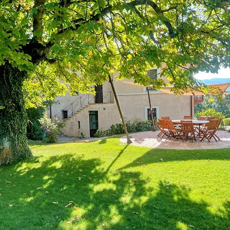 Spoleto Tranquilita Sleeps 16 With Wifi Pool Yoga Gardens And Views