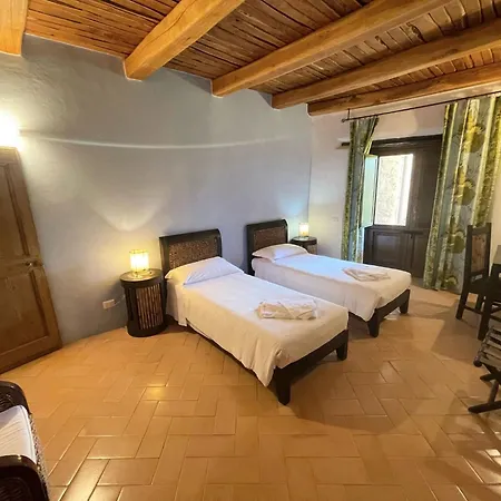 ヴィラ Spoleto Tranquilita Sleeps 16 With Wifi Pool Yoga Gardens And Views