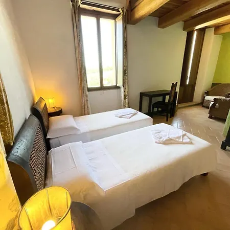 Spoleto Tranquilita Sleeps 16 With Wifi Pool Yoga Gardens And Views ヴィラ *