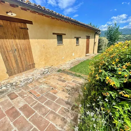 别墅 Spoleto Tranquilita Sleeps 16 With Wifi Pool Yoga Gardens And Views Morro