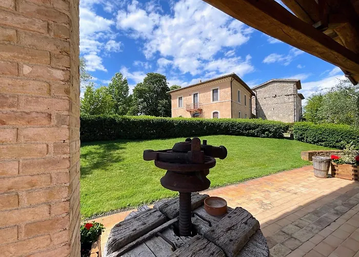 Spoleto Tranquilita Sleeps 16 With Wifi Pool Yoga Gardens And Views * Morro