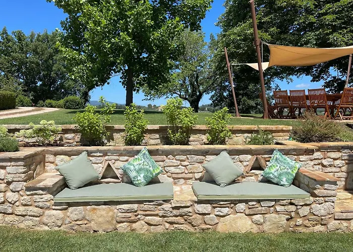 Spoleto Tranquilita Sleeps 16 With Wifi Pool Yoga Gardens And Views Vila *