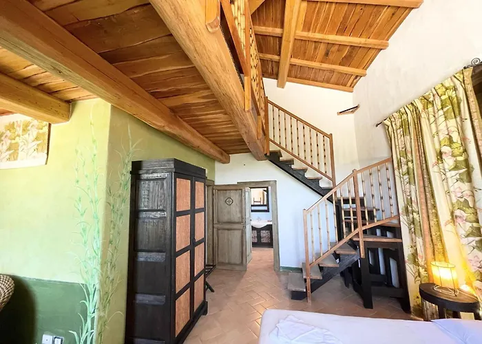 Spoleto Tranquilita Sleeps 16 With Wifi Pool Yoga Gardens And Views Morro