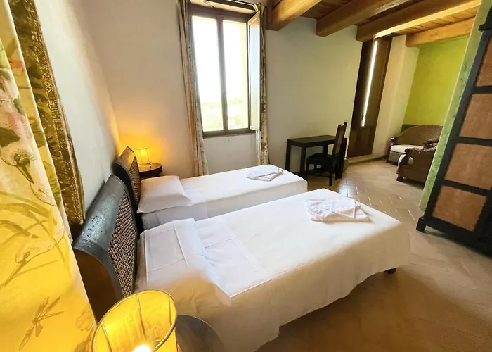 Spoleto Tranquilita Sleeps 16 With Wifi Pool Yoga Gardens And Views Vila *