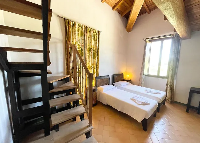 Spoleto Tranquilita Sleeps 16 With Wifi Pool Yoga Gardens And Views Vila Morro