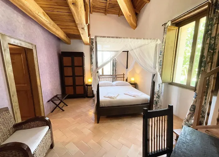 Spoleto Tranquilita Sleeps 16 With Wifi Pool Yoga Gardens And Views Morro