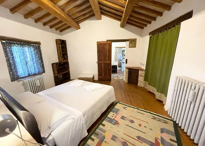 Vila Spoleto Tranquilita Sleeps 16 With Wifi Pool Yoga Gardens And Views Morro