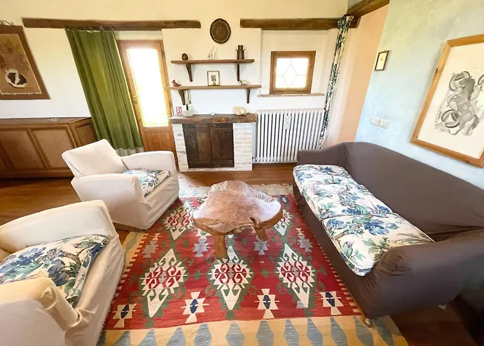 Spoleto Tranquilita Sleeps 16 With Wifi Pool Yoga Gardens And Views Vila *