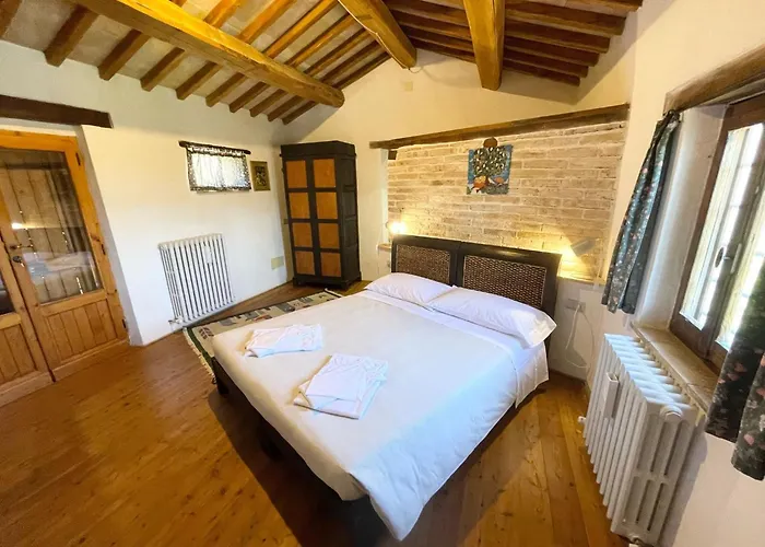 Spoleto Tranquilita Sleeps 16 With Wifi Pool Yoga Gardens And Views *